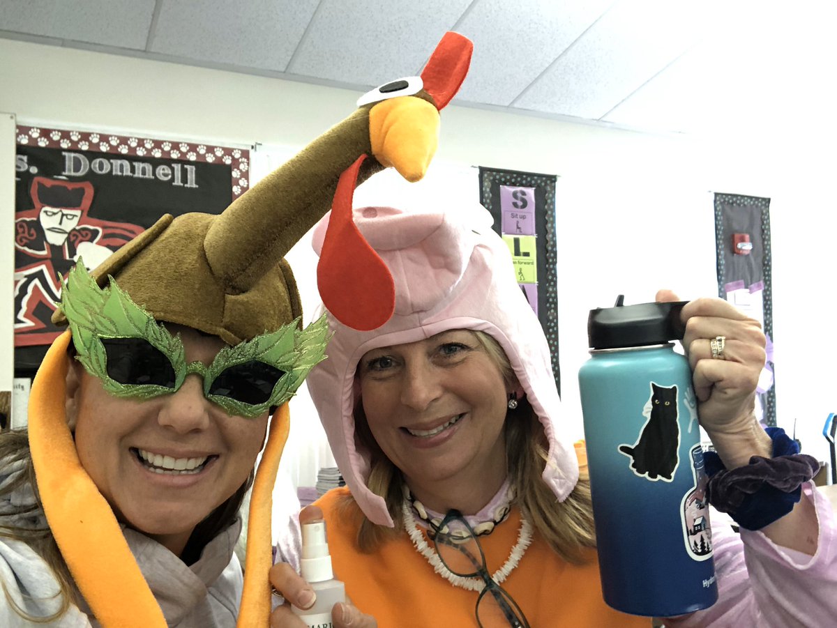 DyAnn_Donnell's tweet photo. Mrs. Donnell’s class earned an electronic day party and made their teacher dress like VSCO Peppa Pig by killin’ it in coffee sales fundraiser.  Thanksksksks! #rcsdchampions #buljanpride https://t.co/nuepoGgf3P
