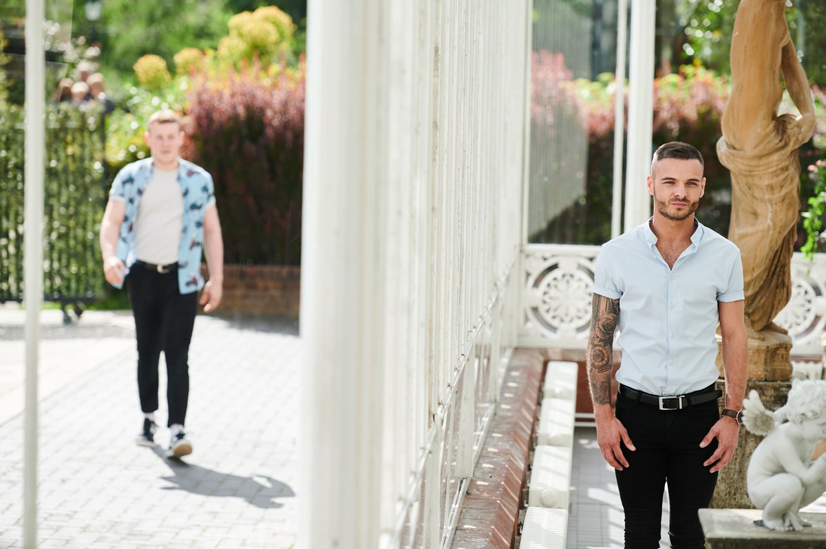 Flirty_dancing's tweet image. Will this couple find love at first dance? 👀🤔
We’ve only got ONE HOUR until we find out...⏳⏱
Tonight, 8pm on Channel 4 
....AND don’t forget to stay tuned for Googlebox 😏
#talkingflirty #flirtydancing #loveatfirstdance #fridaynight #fridayvibes #firstdate #dancing