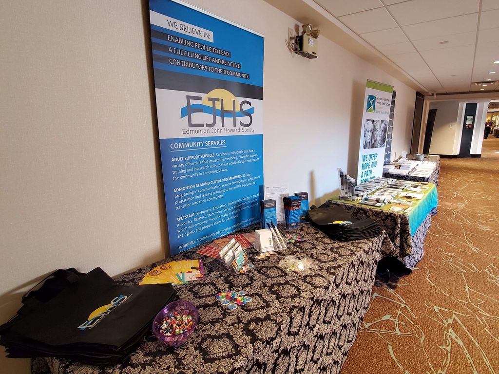 DVConference's tweet photo. It’s your last chance to stock up on resources from agencies all across the province. There are tools and information for clients from all populations.
#dv2019
#dvconference2019 https://t.co/XFlzzX4CLY