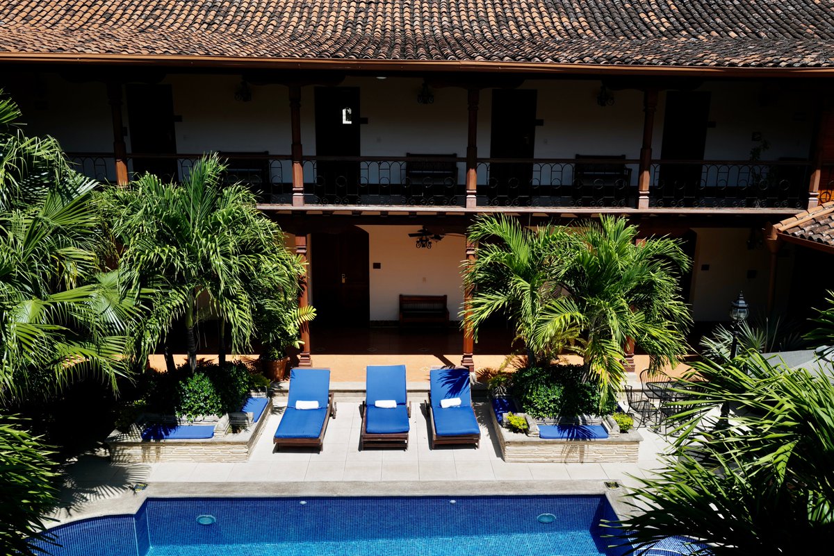HotelPlazaColon's tweet photo. Disfruta de los últimos meses del año, compartiendo con los tuyos en un lugar maravillo, de la bella ciudad de #Granada 💛
Reserva ahora: recepcion@hotelplazacolon.com
#ExperienceHPC #Nicaragua #TravelNicaragua #SustainableTravel https://t.co/smrZGCgIfr