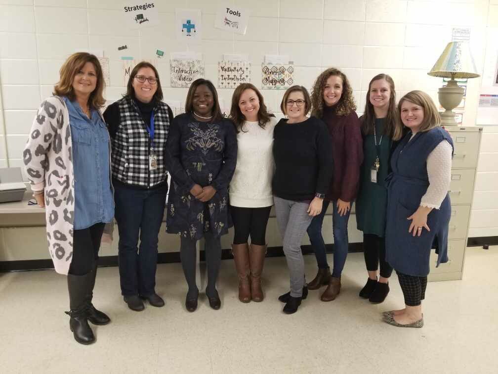 Ginger_K_Morgan's tweet photo. @ETBoothMS @WMSBarker @EtowahIls ILSchallenge11 Working with these ladies on instructional coaching strategies and blended learning - raising the expectations in our schools with amazing teachers!! #ccsd_pd https://t.co/MDkai8K70d