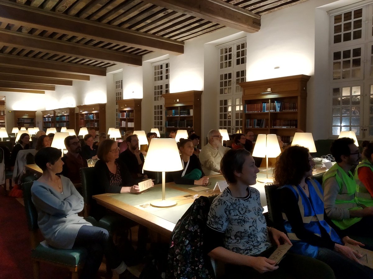 ClaireHeudier's tweet photo. Soirée #cyclobiblio @bibhistorique. Belle occasion de découvrir le film de l'édition #hapar Le Havre -Paris https://t.co/NKg426QDPV