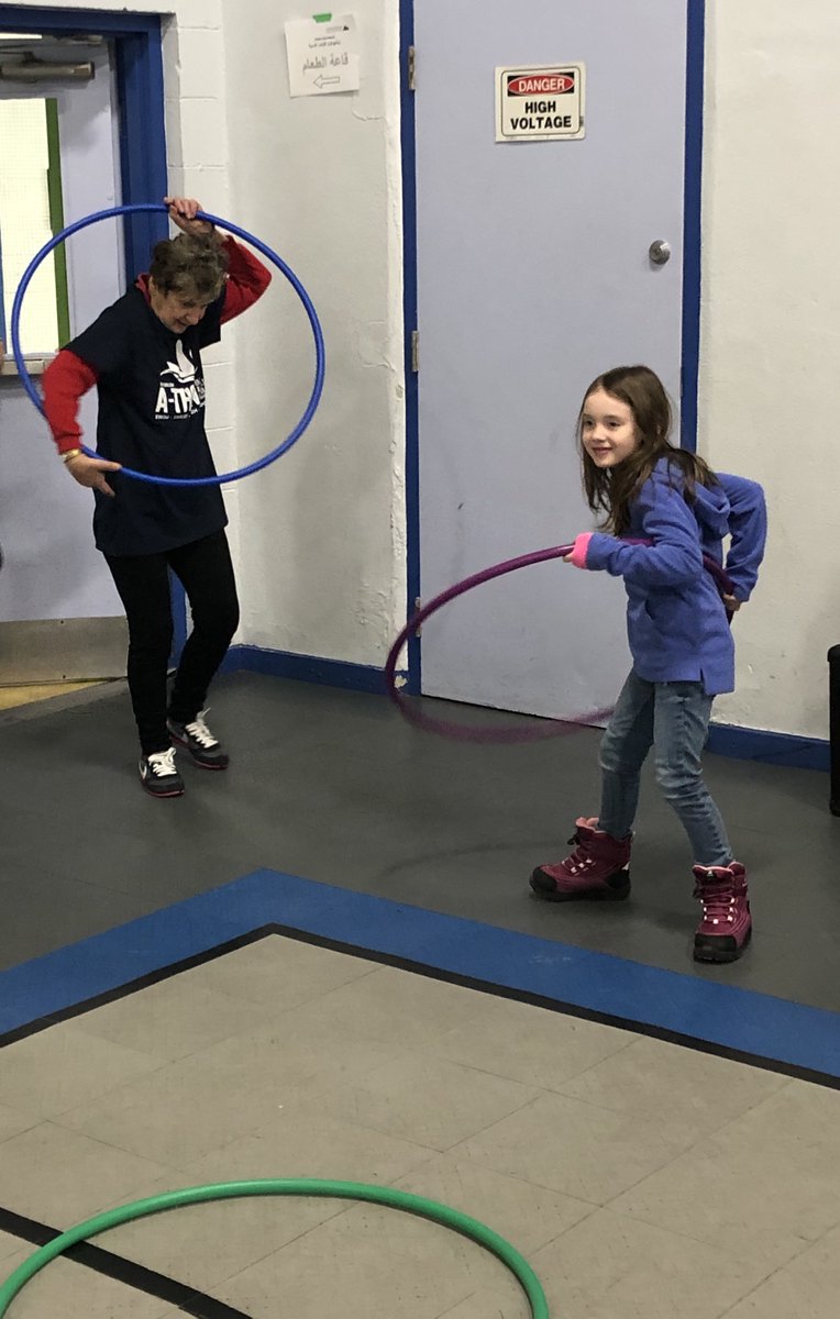 LHSCCanada's tweet image. The #LHSCTraumaProgram alongside @MLPS911 @MLHealthUnit supported an intergenerational event @BGCLondon to promote physical literacy to prevent falls. Thank you @CHFHope. #PreventFalls2019