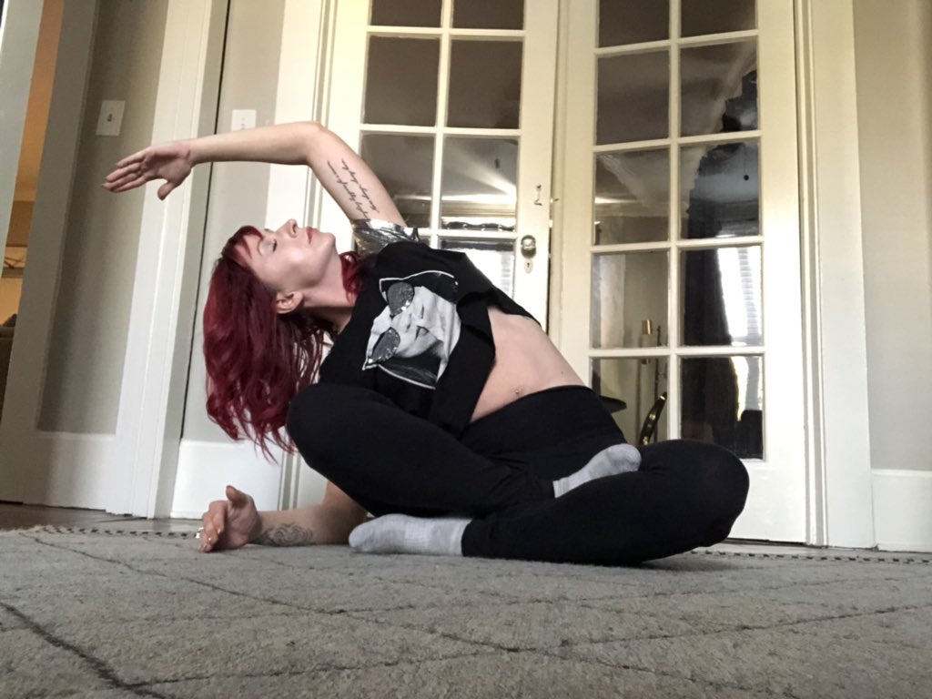 Life can be busy and overwhelming.  I sometimes look in the mirror and scare myself at how tired and ungrounded I look. 
It’s so important to regroup and reground yourself from time to time. Be in touch with your mind body and soul. Appreciate yourself and breathe. 
#breathe