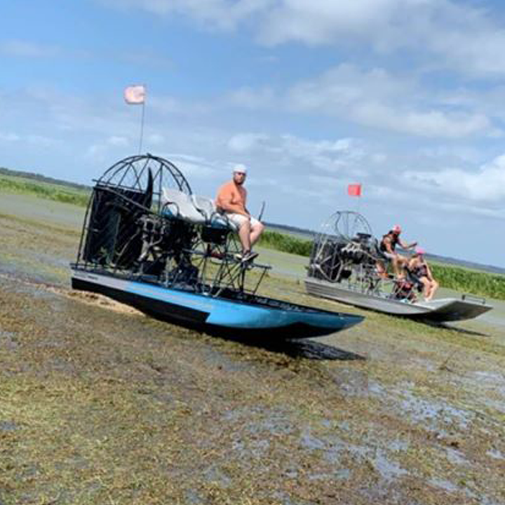 LycomingEngines's tweet photo. #PoweredByLycoming applies to so many types of craft, not just aircraft. Check out this awesome airboat powered by a Lycoming IO-540 engine. Thank you @countrygrammar863 for sharing!
#LycomingEngines #Lycoming #Airboat #IO540 #instagramaviation #airboats https://t.co/Bpz0PQBt1i