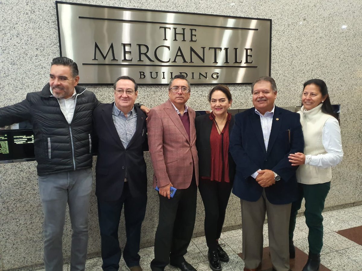 ccpqro's tweet photo. "Amigos
Excelente viaje 
Excelentes conferencias 
Excelentes compañeros" palabras textuales de nuestro socio Jorge Gomez Echelman respecto de nuestro encuentro internacional en San Antonio Texas https://t.co/MwMdWrNRfj