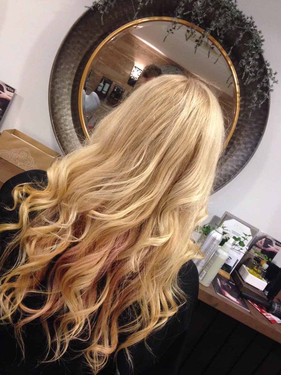 dawnmmusic's tweet photo. Totally pampered &amp; spoiled today by @27_Fletch @PureHairSpa1 
#FridayFeeling #Curls 🥰 https://t.co/J5jShfsvrk