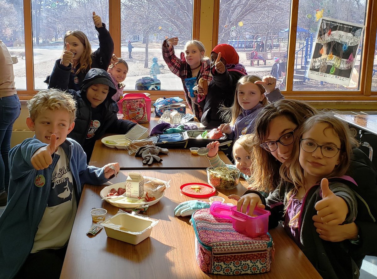KennySchoolMPS's tweet photo. Thumbs up? Thumbs to the side? Thumbs down? Kenny kids share their thoughts on their Three Sisters Soup sample today #truefood #mpstastetests #curryisweird https://t.co/uQH1WgnWtH