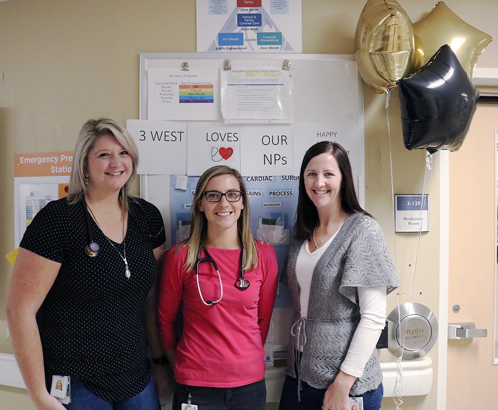 StMarysGenHosp's tweet photo. Our #NPWeek appreciation continues! Here are some of our NPs from the Cardiac Surgery and Chest units. Thank you to all of our NPs here at St. Mary's! The hospital could not function without your expertise and compassionate care. #npweek2019 https://t.co/S1niWqE0kO