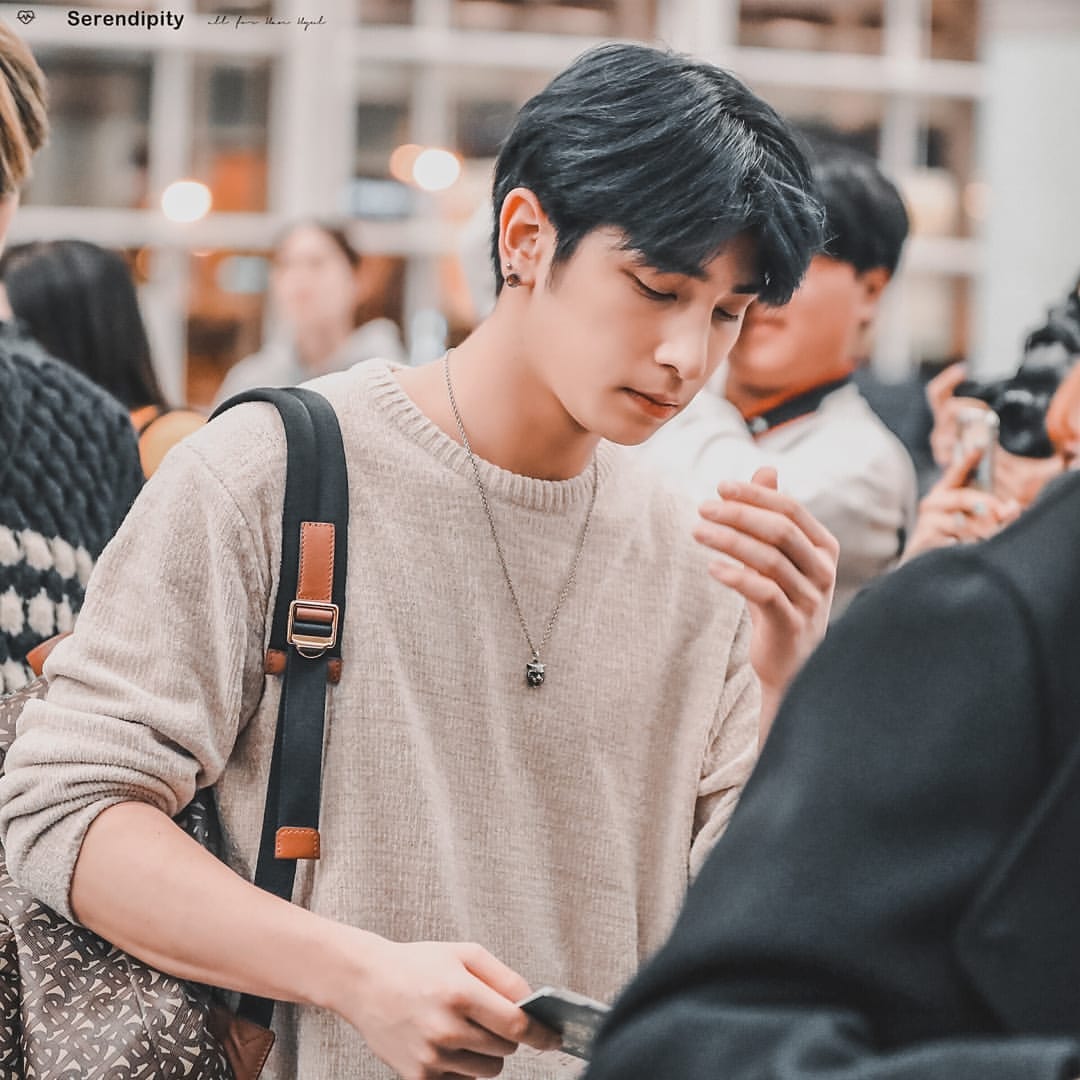 Dzix_dnwm's tweet photo. Sabar dulu ya Gyul. Masa depan kamu One it yakin pasti indaaaah banget, jalan kamu buat sukses banyak banget rintanganya. Jangan Nyerah! One it selalu ada untuk Hangyul, Untuk X1💙 #JusticeForX1 #StandWithHongKong @x1official101 @x1members https://t.co/p8ex7xW3y0 https://t.co/Y3HHlgL3CF