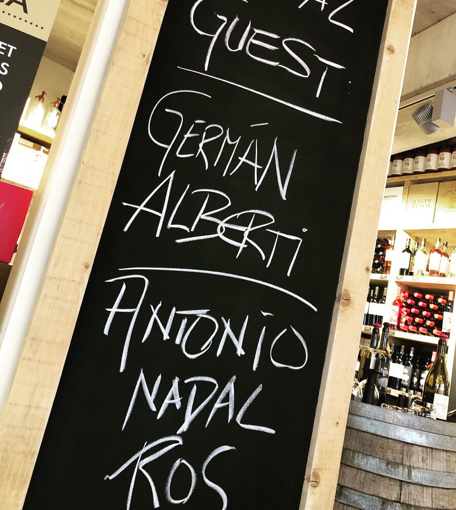 anbv_es's tweet photo. Esta tarde presentamos en la tienda CerdoNEGRO en Bensheim nuestros vinos, se trata de una cata dirigida por Germán Alberti en la que podremos explicar las características de nuestros vinos a los clientes alemanes.
Antonio Nada Ros B&amp;V
Ilusión, Tierra, Esfuerzo y Vino https://t.co/M48GA4IC6Z