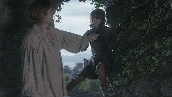 FreeFolkMemes's tweet photo. In S1E1, Jaime Lannister pushes Bran Stark out of a window. This is subtle foreshadowing for S8E5, where eight seasons of Jaime's character development are similarly thrown out the window https://t.co/s0J67JYjnI