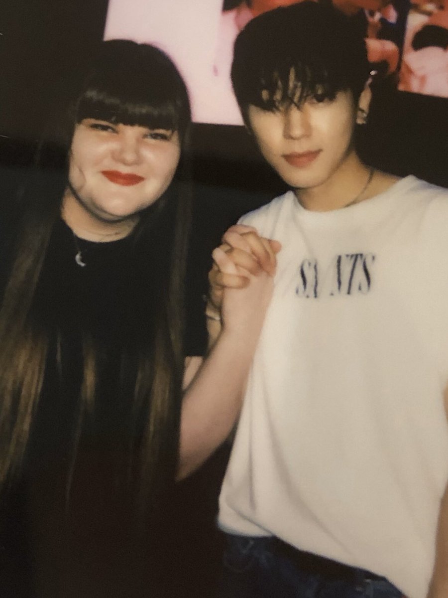 NBBisLOVE5's tweet photo. Happy birthday Changjo 💕 the sweetest member of Teen Top who always knows angels’ hearts ☺️💖 I appreciate you so much and I’m so excited for your new song!!! #NeverAnything #CHANGJO https://t.co/ba0LLk6uGP