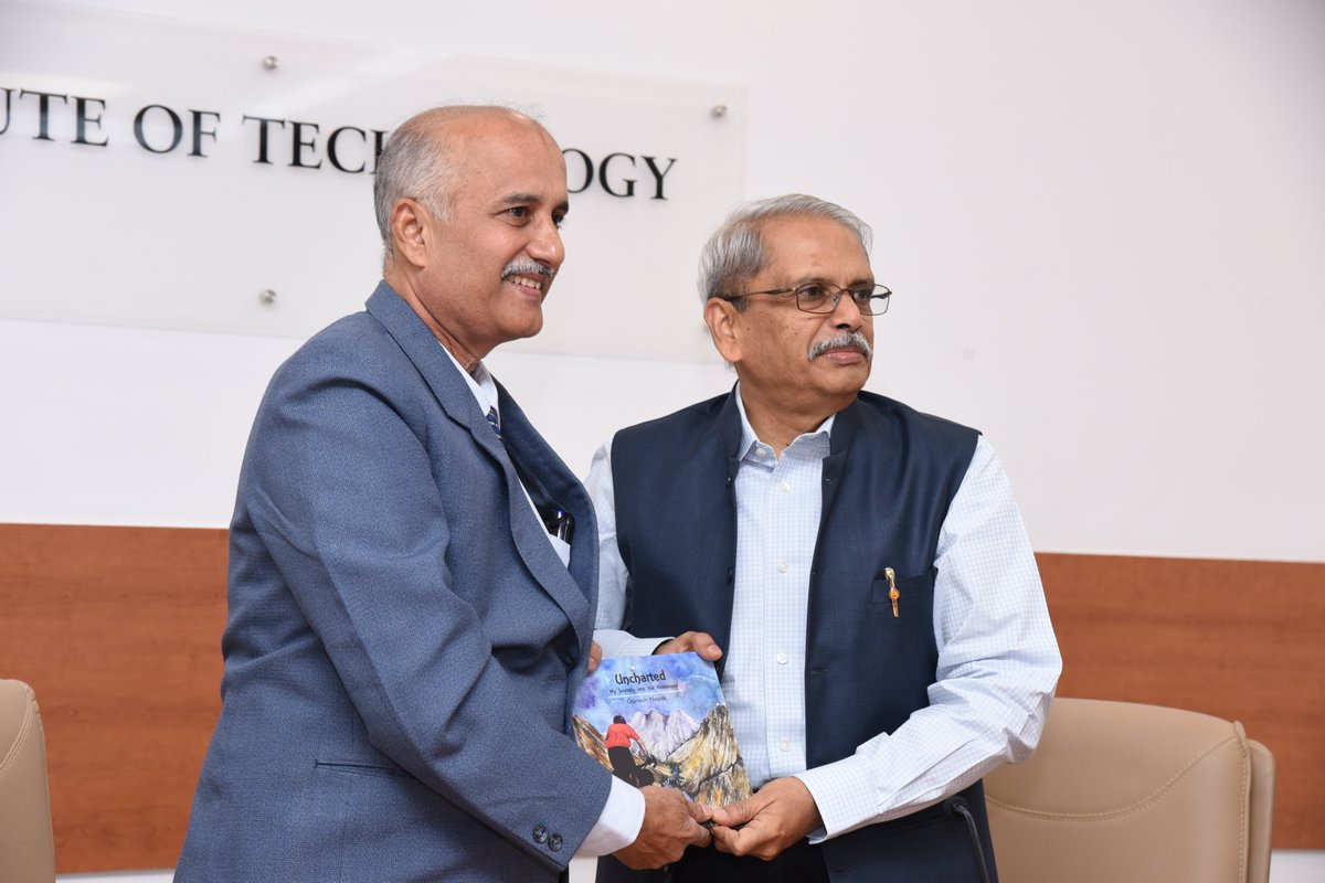 MIT_MANIPAL's tweet photo. Mr. Kris Gopalakrishnan, Chairman Axilor Ventures, and Co-founder of Infosys visited MIT. He was the chief guest of 27th MAHE,Manipal Convocation. 
@ManipalUni https://t.co/kXFaRbJTsK