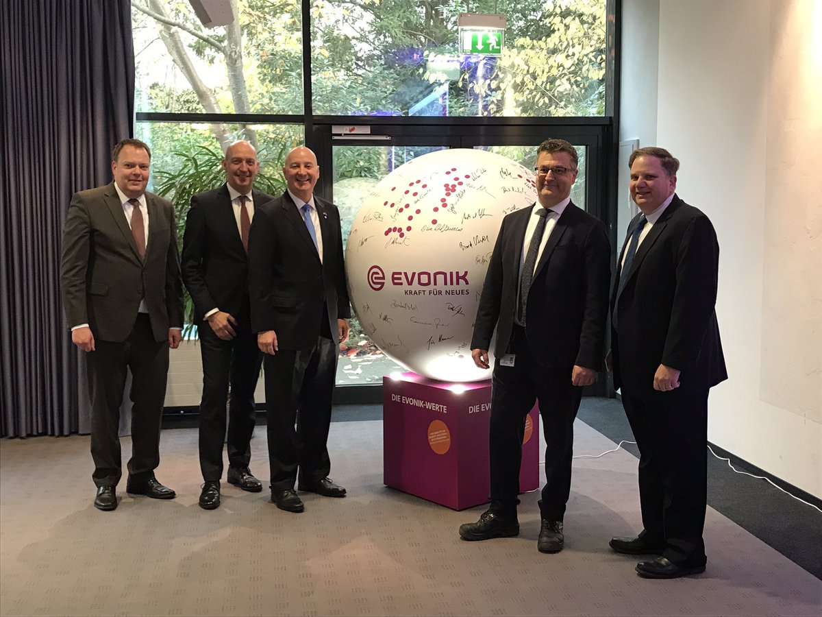 PeteRicketts's tweet photo. Visiting @Evonik in Essen which has major investments in our state to thank them for the great jobs they are creating! #NETradeMission https://t.co/3Ay6I00FtK