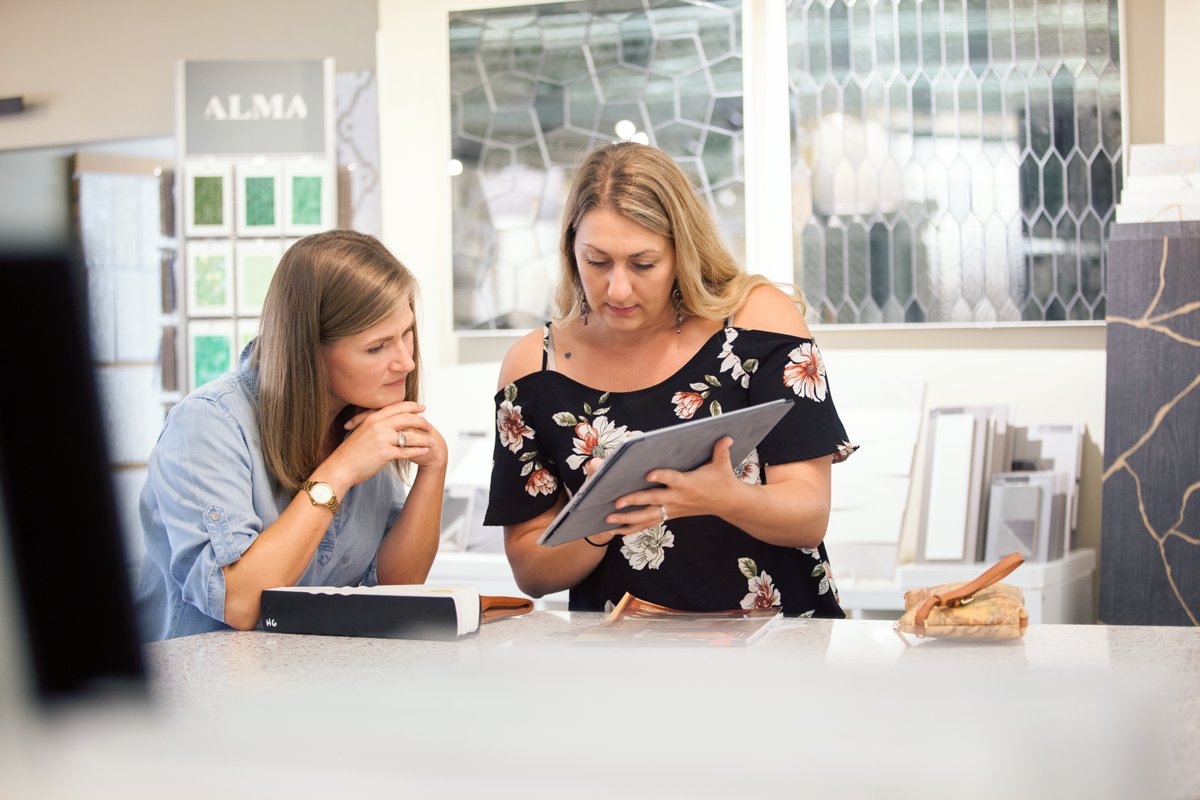 HGC_Designbuild's tweet image. We love getting face time with our clients especially when it includes a trip to @DesignCasale! We can’t wait to see how the tile turns out in this beautiful #bathroomreno!