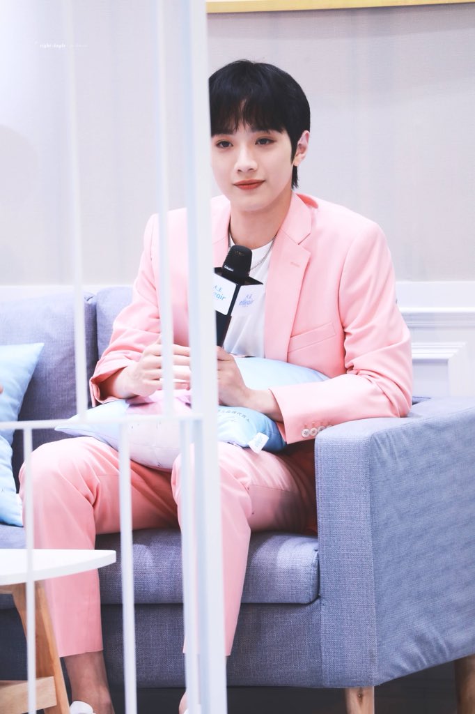 ADD
191109 elleair
#라이관린 #赖冠霖 #LAIKUANLIN