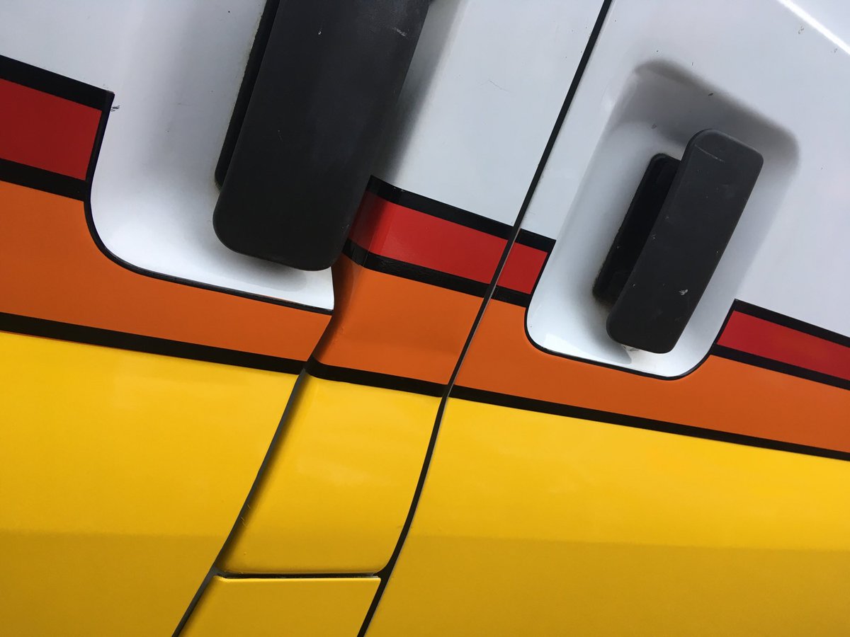 signsexpressgloucester tweet media