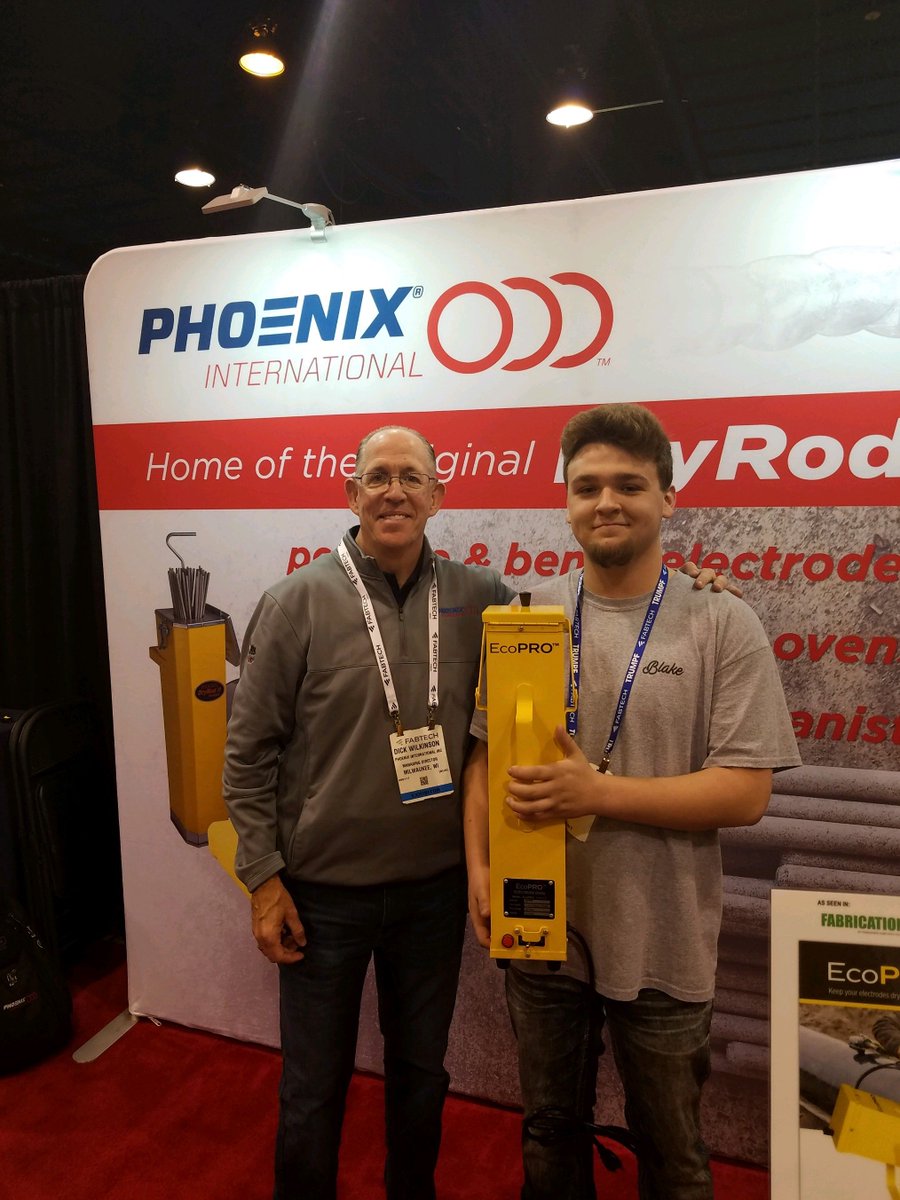 PHXdryrod's tweet image. As our team wrapped up the final day of #FABTECH19 we had another happy winner of our #EcoPro!! See you all next year at #FabTech2020