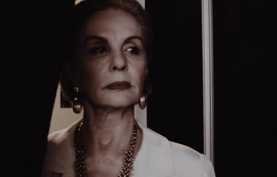 _robertman's tweet photo. Carolina, que piensas de las influencers en la moda? "Mira te soy sincera, no venden, no son influencers de la moda, son influencers del dinero. Carolina Herrera ante cientos de influencers, Cartagena Colombia,  14 Noviembre #LAFS2019 Latin American Fashion Summit https://t.co/YEZRMxaXo8