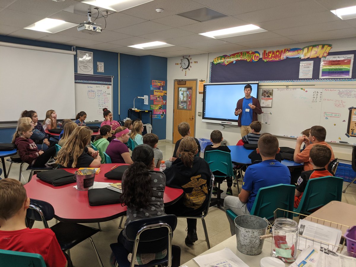 ParkersTribe4's tweet photo. Thank you to merry-go-round playhouse for visiting @LaFayetteTribe and @Grade4_LafTribe #prideinourtibe #LearningThroughArts https://t.co/S2gtAyeqHG