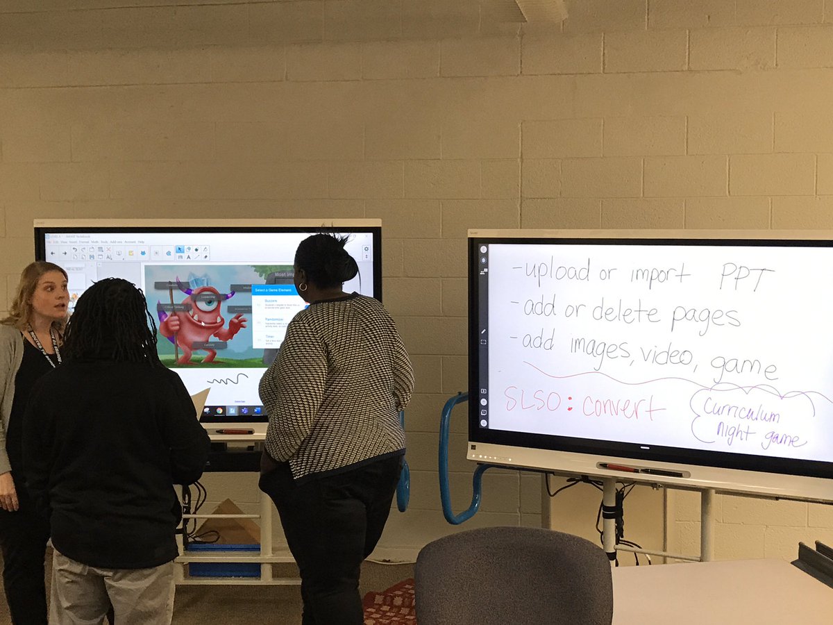 ParadigmEnginr's tweet photo. @Detroitk12 teachers learning how to create curriculum night activities. This allows teachers to show parents how their kids engage in classroom learning games. @SMART_Tech. #DPSCDTechIntegrate @DPSCDProud https://t.co/GJo93pLC3d