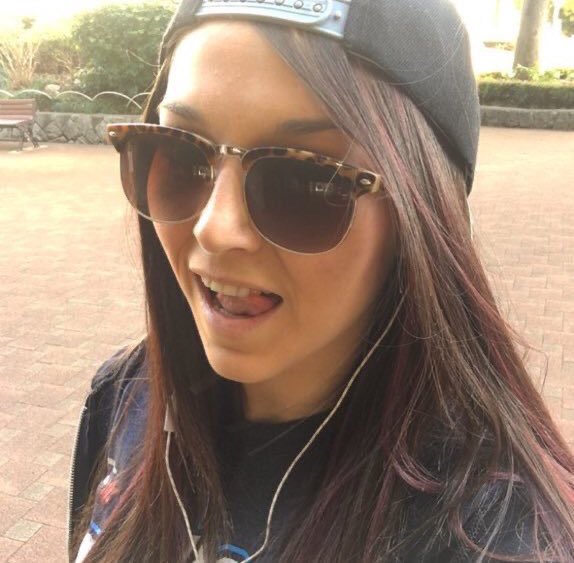 ShiniestWelshie's tweet image. Guess whose birthday it is today! My birthday! Damn it I feel so old already. Just kidding. 🥳