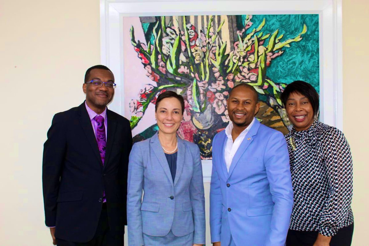 nathanielpeat's tweet photo. Was delighted that Hon @kaminajsmith received this gifted @GeNNex_ solar lantern, in her support for our mission to #EndEnergyPoverty in burn victims &amp; deaths caused by candles. Wonderful meeting discussing the philanthropic efforts we have planned for JA w/ @pearljarrett https://t.co/9Yq2pl9MJn