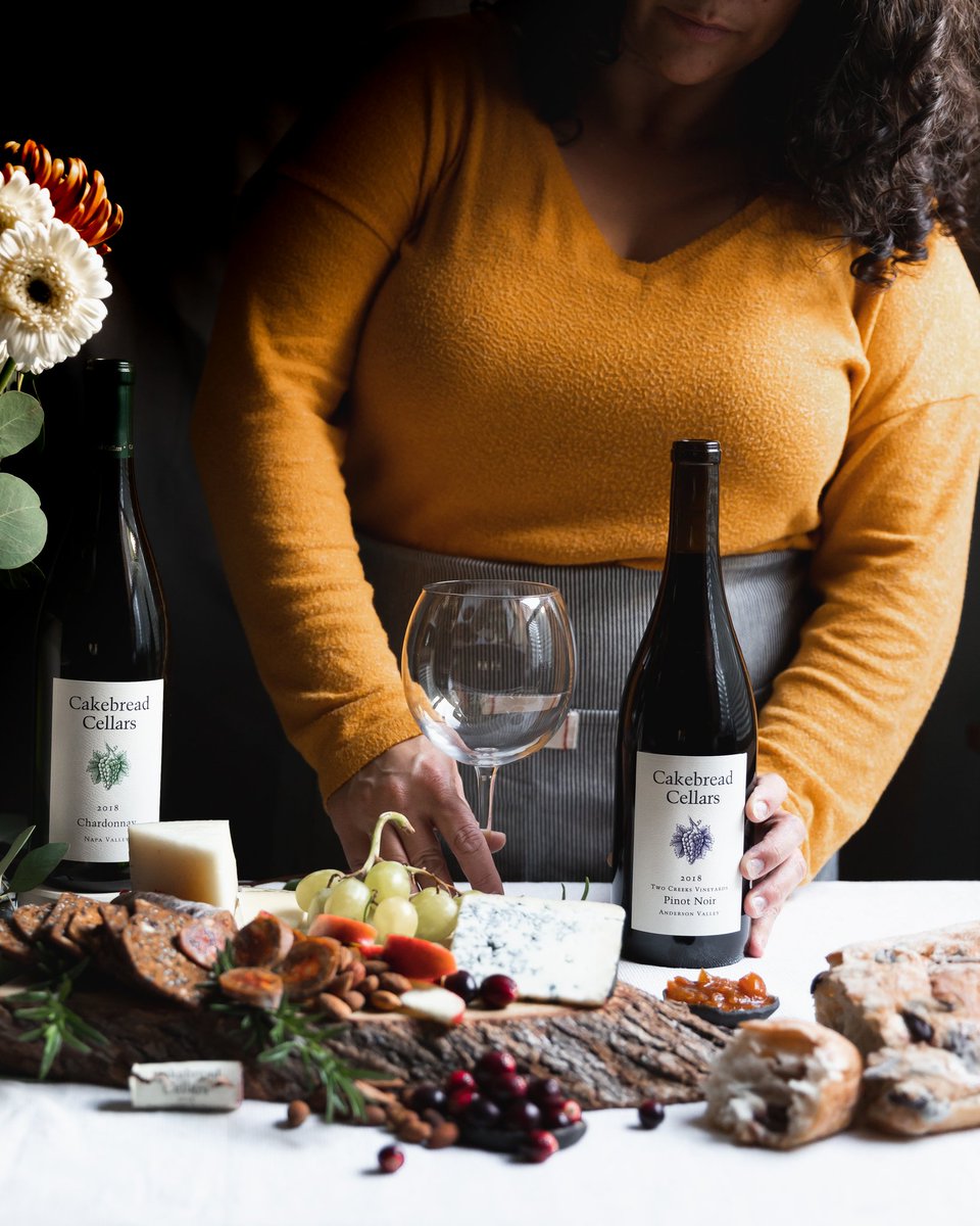 cosetteskitchen's tweet photo. Looking for the perfect wine to serve this Thanksgiving? Cakebread Cellars Pinot Noir is the perfect wine to serve with a rich sweet and savory charcuterie board. With notes of cherry, bold flavor and smooth finish, it's perfect for this special holiday.
https://t.co/Y6yCPJ8DcJ https://t.co/vlg6N9jKZZ