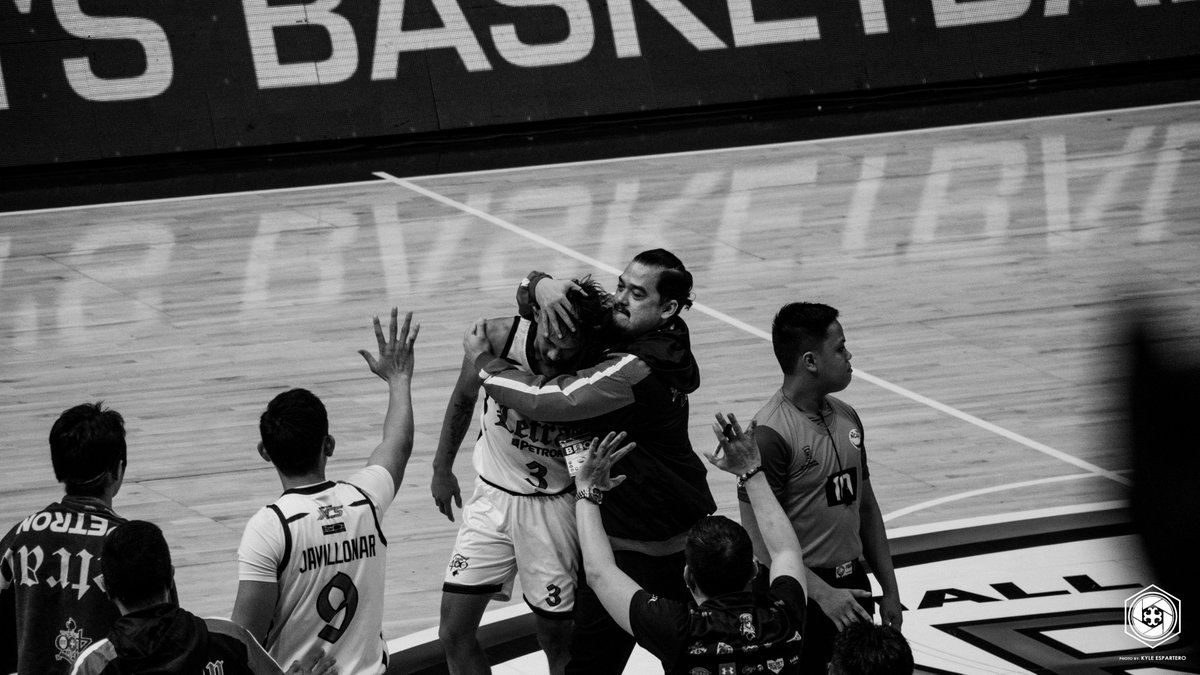 LSHSCreativeHub's tweet photo. Letran failed to seal the championship to its arch-rival San Beda, 76-79, to force a winner-take-all Game Three on Tuesday, November 19 at the MOA Arena.

#OneLetran
#SiempreArriba
#NCAASeason95

PHOTO | Kyle Espartero https://t.co/xUrQDavI9Q
