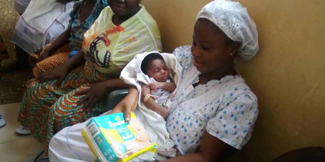 LittleBigSoulsG's tweet photo. LittleBigSouls NICU Connect visit time St Patrickโs Hospital in Offinso #Ghana .
Donations of #clairesnests made to the unit and preemie diapers and clothing made to mums with preemies on admission.
#worldprematurityday #preemies #nicuvisits #WPDChat #littlebigsouls #prematurity https://t.co/okBiiwDmfh
