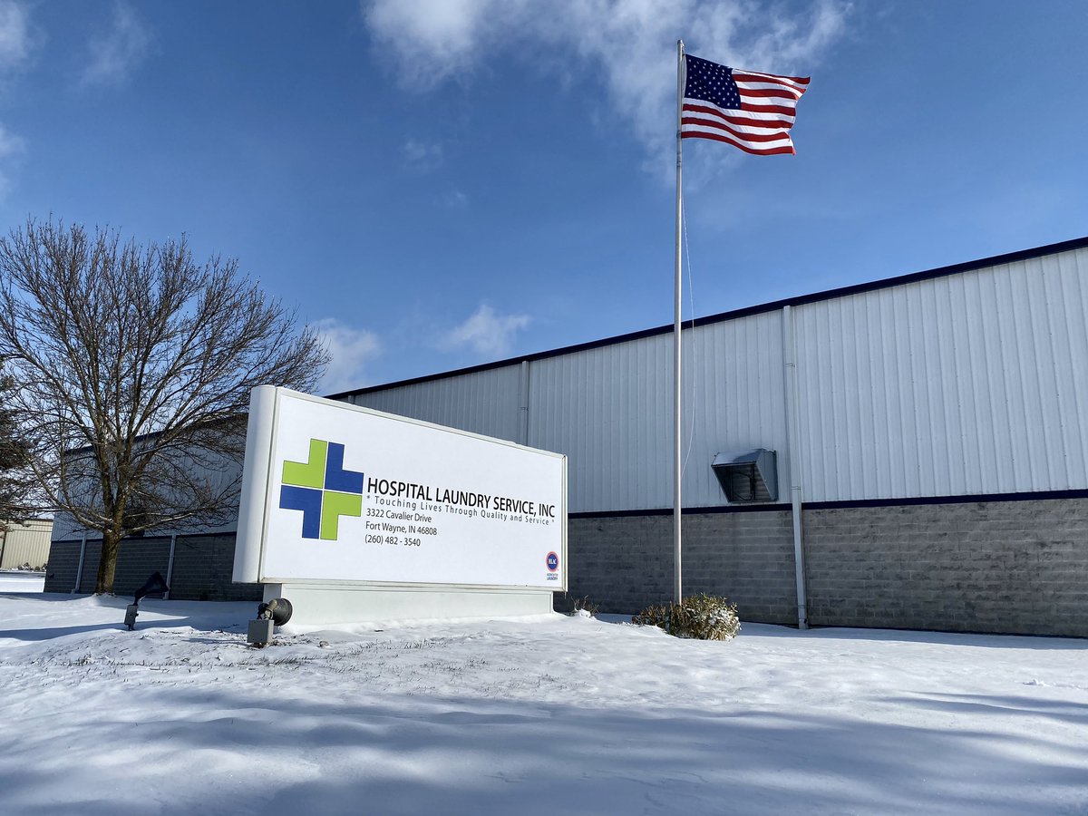 hlsfortwayne's tweet photo. We are SO excited for our new signs outside our plant 😍💚💙

#hlsfortwayne #healthcare #laundryservices #fortwayne #indiana https://t.co/nYVWhhOUZu