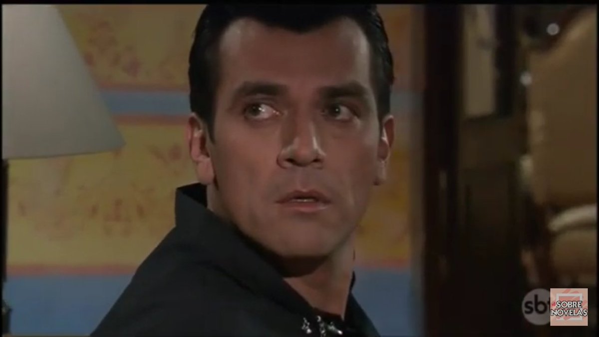 Rogério vendo a Ana Paula de noiva no início da novela!Ele olha de um jeito parece que ela é a mulher mais linda do universo.Pior que é mesmo. #AQueNaoPodiaAmar