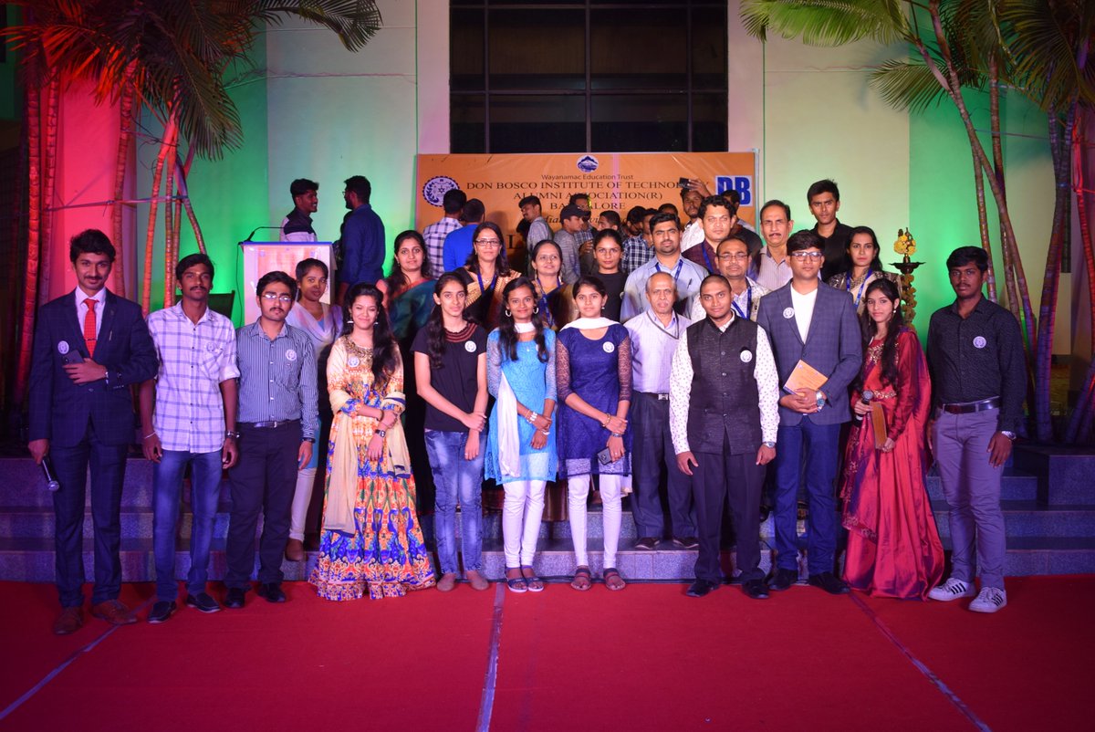 PavanGowda_R's tweet photo. Cheers to hosting one great Alumni meet -Milan 2019(Season 02) for the Golden Batches of DBIT, Bangalore witnessing its successful alumni Mr.Bharath Aj, and Mr.Nisarg RN.
#Latepost #DBIT
#Emcee #EmceePavan
For collaborations visit @EmceePavan
Contact: emceepavan@gmail.com https://t.co/dVr79SfeJW