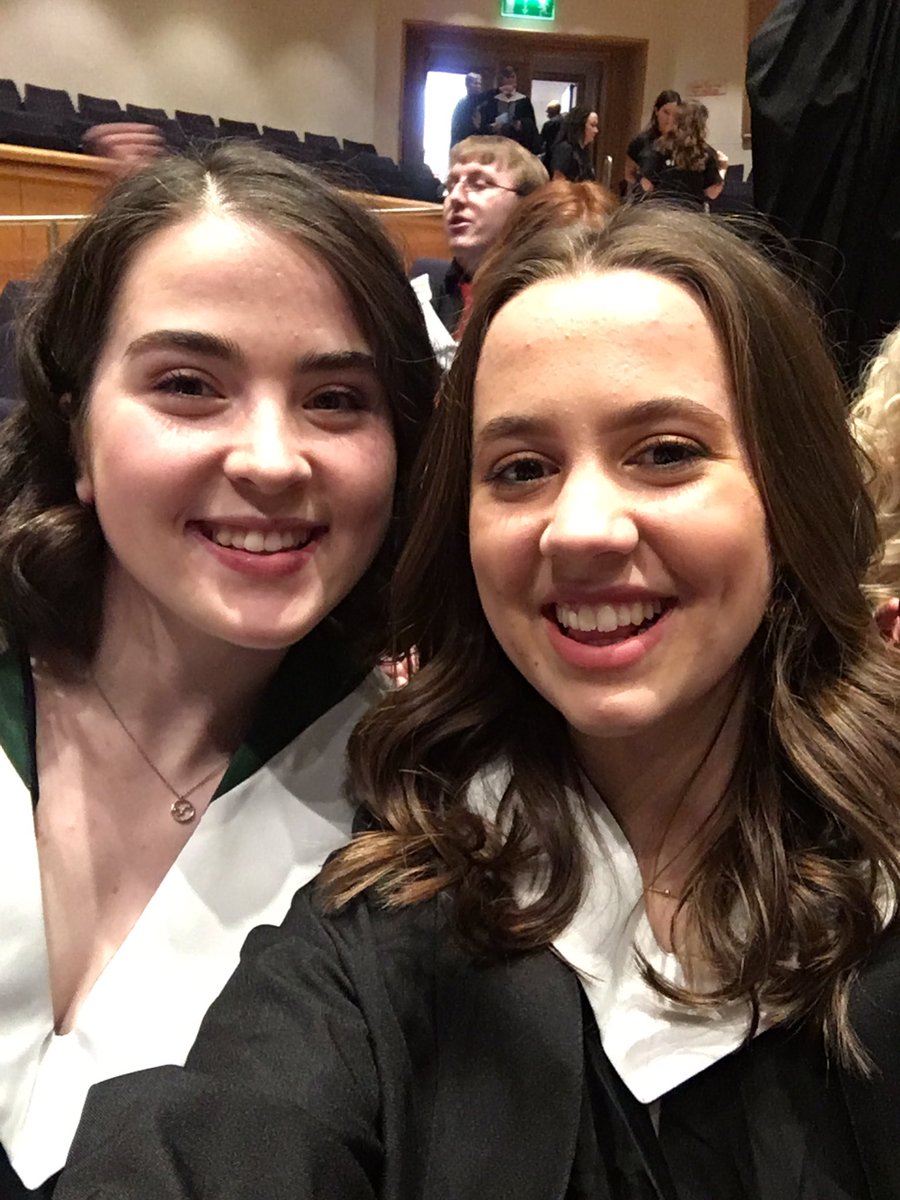 RimmerCarys's tweet photo. Graduation Tiiiime 💃🏼💃🏼 #nclgrad https://t.co/ddjvDuNdsV