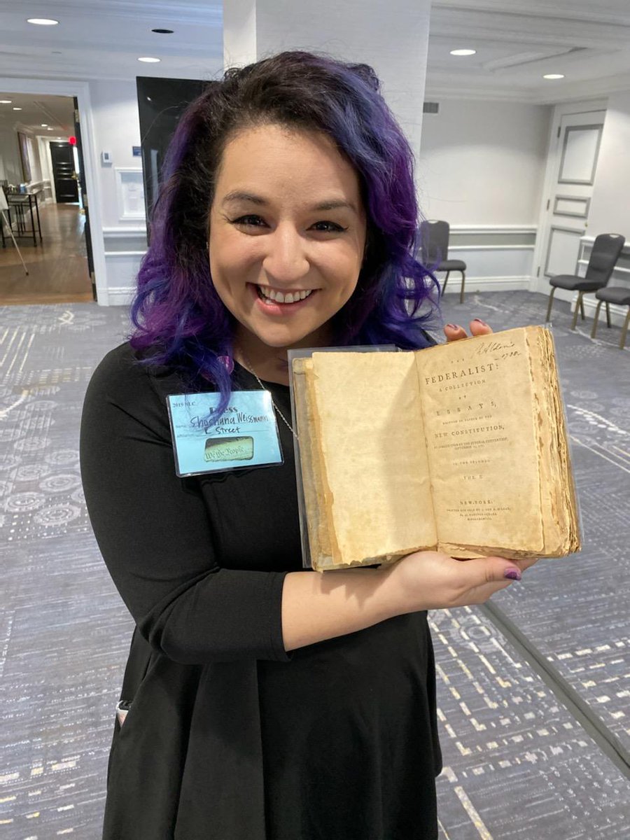 senatorshoshana's tweet image. I TOUCHED THE FEDERALIST PAPERS I'M DYING #FedSoc2019
