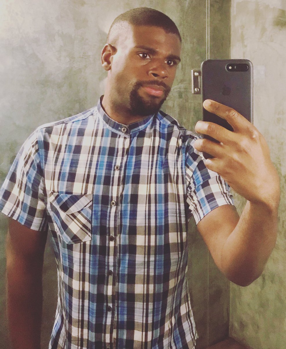 theoklotos's tweet photo. Obligatory bathroom selfie. https://t.co/6WfU71Abru