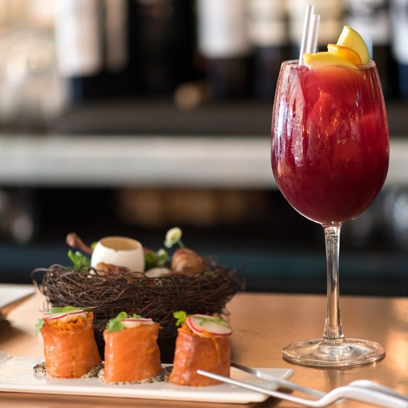 Even our food is showing the festive spirit this weekend. Why not pop in for some tapas to share with friends?  🍷

Booking: bit.ly/BravasBooking