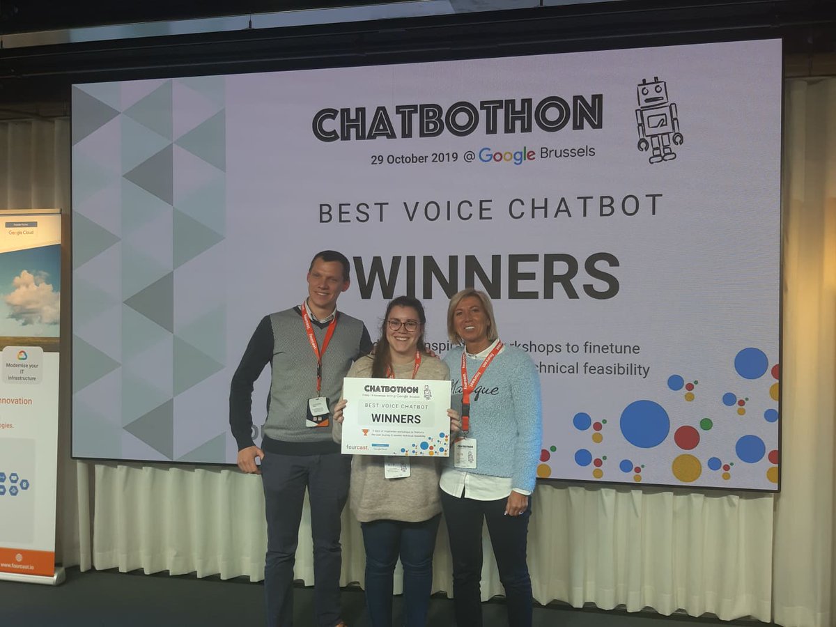 comeos_fr's tweet photo. Aujourd'hui, @fourcastio nous a aidé à developper un #chatbothon en une journée ! @McDoBelgium a impressioné le jury et a emporté le premier prix 🥳 Félicitations également à @tupperware et @Maniet_Luxus #innovation #retail https://t.co/GsVjWq0oak