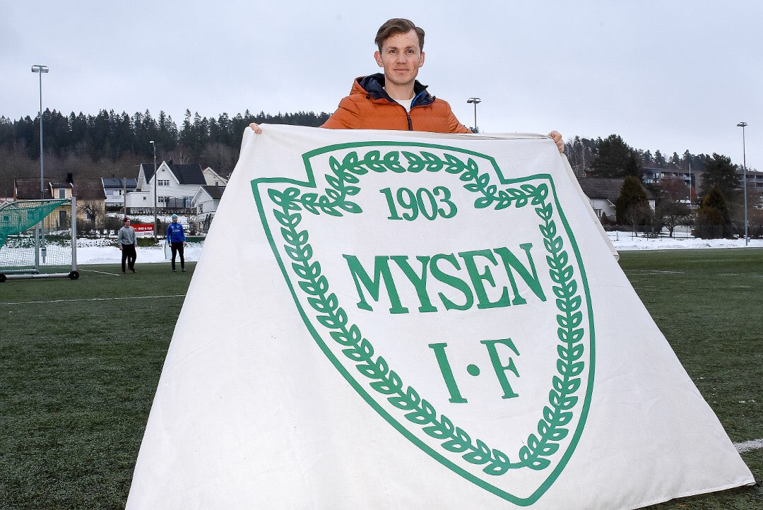 Ny hovedtrener for neste år er en meget kompetent og lokal kar!
Simen Lövholen🤩