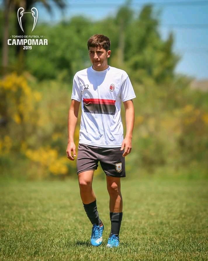 brulau14's tweet photo. FOCUS 👀🔋

#Milan 🔴⚫
#BL14 1️⃣4️⃣ https://t.co/KpjbYdQ9dy