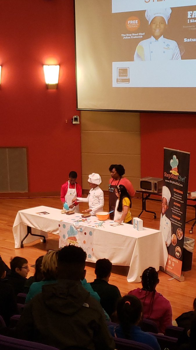 libraryhooker's tweet photo. Listening to @stepstoolchef do a presentation for kids at @indylibrary. He is awesome! Stop by #FallFest2019 tomorrow and see him for yourself!!! #cooking #stepstoolchef #kidscook https://t.co/YwUSPfg9X1