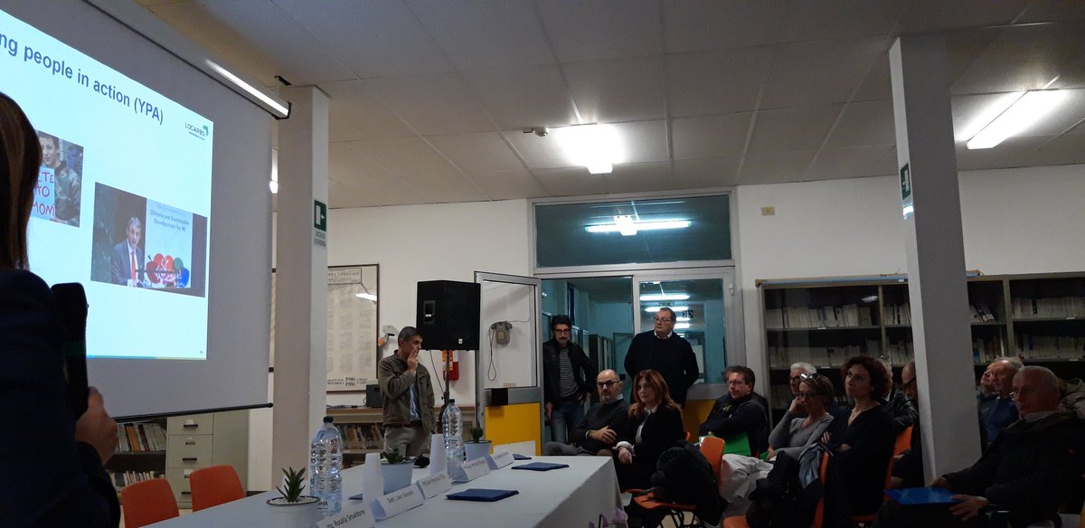 alexattolico's tweet photo. All'Istituto di Istruzione Superiore Righetti di Melfi per parlare di #Clima, #DRR, #Energia, #EfficienzaEnergetica  nei programmi di internazionalizzazione di #weResilient @provpzresilient e presentare iniziativa '#YPA - Young People in Action' di @LocarboProject @interregeurope https://t.co/tQFnC9jUvq