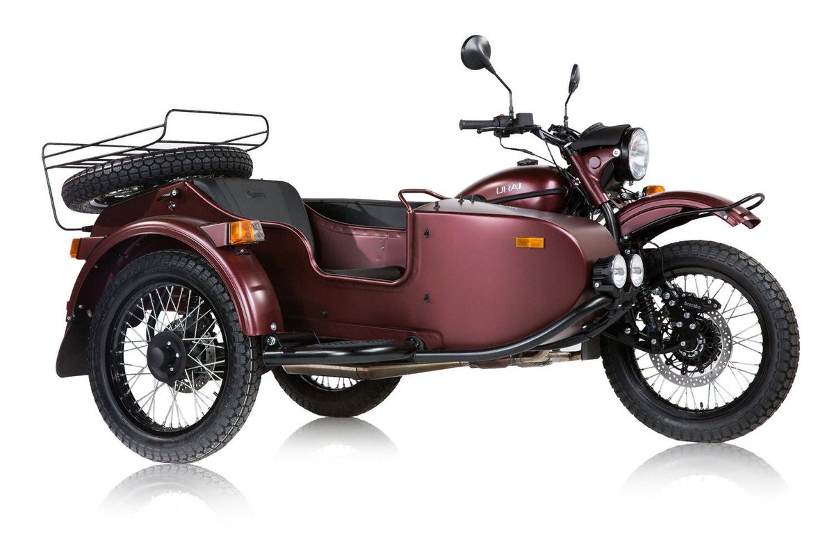 _MATPOCKuH's tweet photo. Ural Gear Up 2WD model 2020.
Стоимость от 846000 рублей. Может надо кому, даром ведь почти. https://t.co/dr8U7Z7hC4