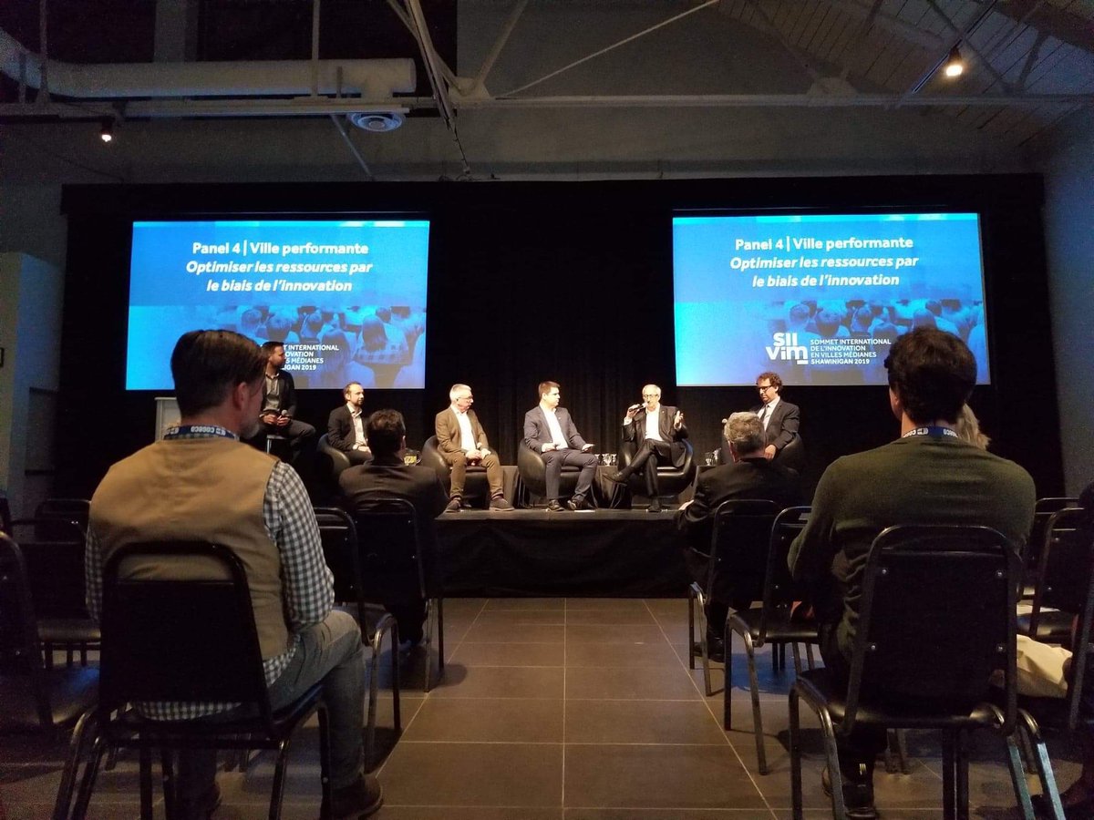 Le directeur général de la Ville de #Plessisville, M. Alain Desjardins, est actuellement au #SiiVim à Shawinigan. Il participe en tant que panéliste, ce matin,pour parler comment Plessisville optimise ses ressources par le biais de l’innovation.
#villeperformante