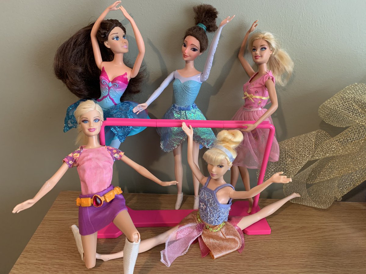 LiveLikeLynne's tweet photo. Love them! #ooakdolls #Doll #customdolls https://t.co/RJIXhEq2JD