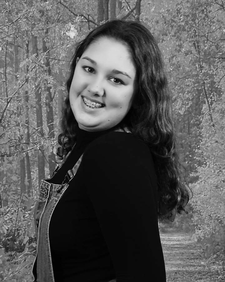 A photo from a shoot I did last weekend.  I love this one in black and white.... Who doesn't love a black and white photograph? Such a beautiful smile too.

#ilovemyjob #saycheese #photoshoot #photooftheday #portrait #photographer #photography #Devon
