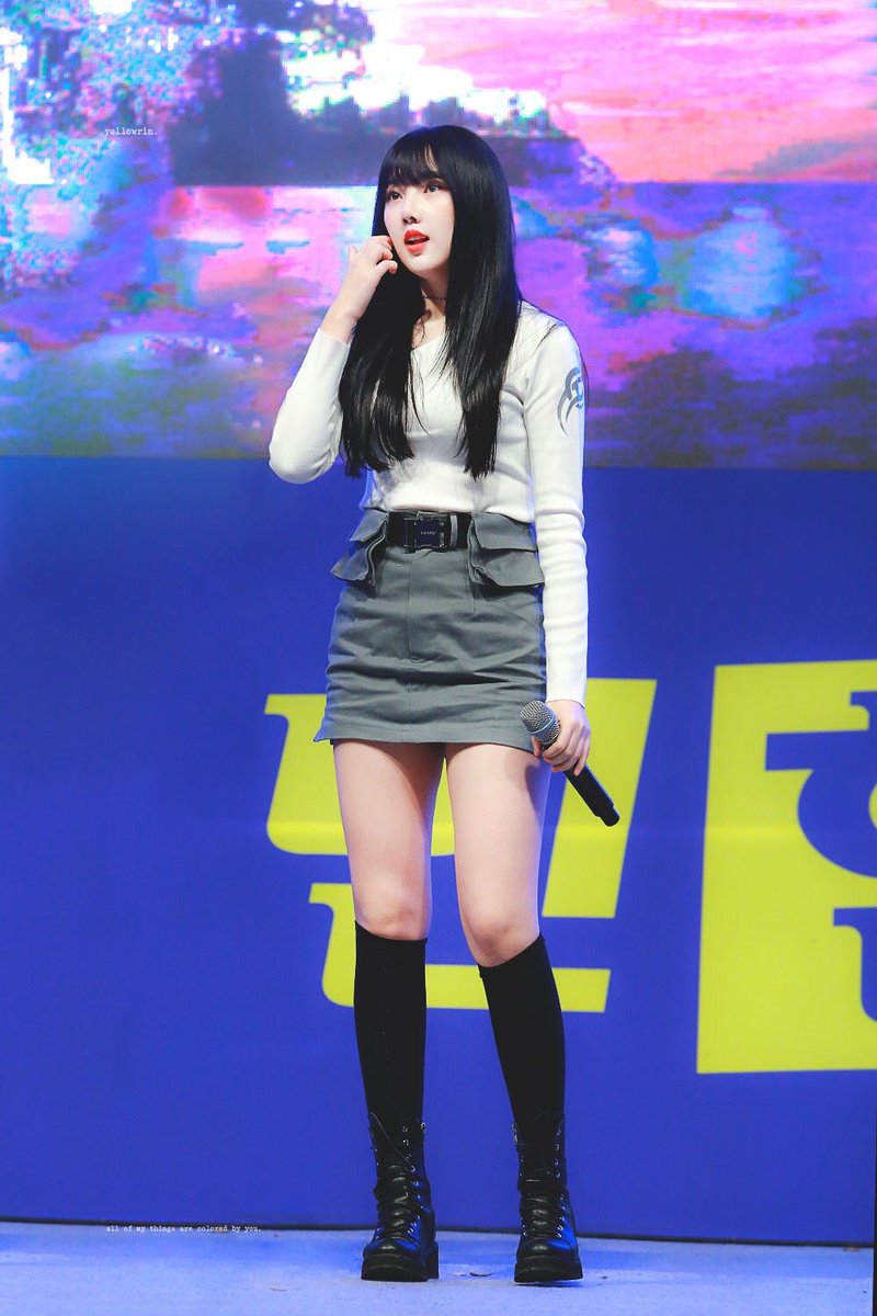 archiveyeochin's tweet photo. ೋ 191017  •  © _yellowrin
#여자친구 #예린 https://t.co/06H1e8uO0f