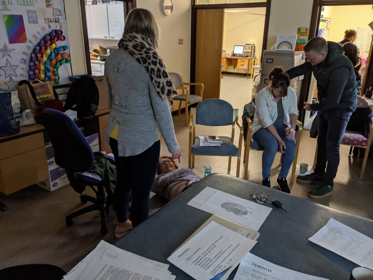 catsgd93's tweet photo. Highlight of the week: diploma teaching to our techs about dementia! Interactive as always with some fab roleplay and participation! Diolch for your continuing hard work!  #proud #diplomainphysiotherapysupport #alwayslearning @indeg_jameson @susan_griffith2 @vickyps1961 @angharad https://t.co/23GciHT2A3