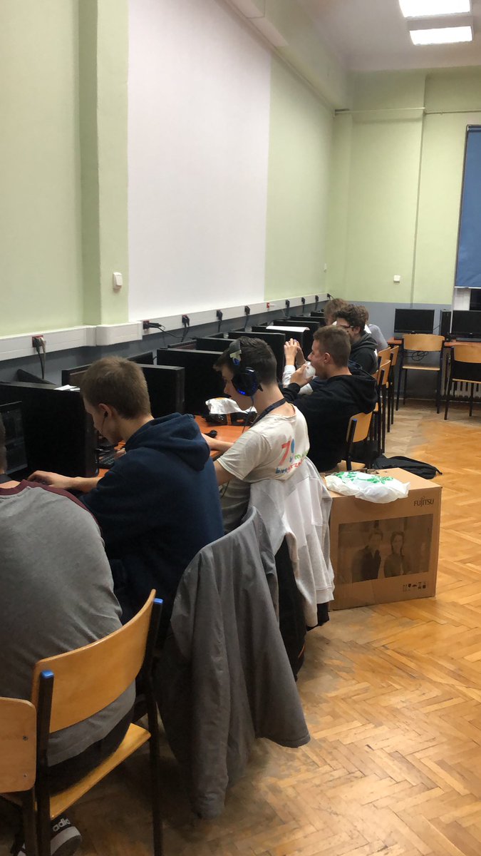 wopolow's tweet photo. Today I’m a mentor in 24h hackathon GrinchsCode at Technical Highschool SCI in Szczecin, Poland! Also gave a speach about creating a working poc of a project in 24h 🔨#moztechspeakers #mentoring #hackathon #knowledge https://t.co/skxcncip5a